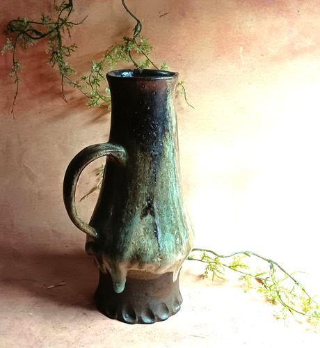 Studio pottery medieval - studio, pottery...