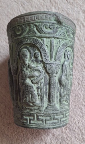 Pot vase in black - /, .