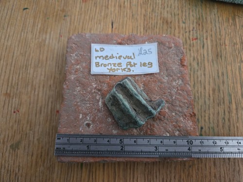 Medieval bronze pot leg - pot,